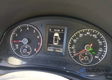 2016 Volkswagen Eos Komfort z USA, uszkodzony, nr VIN WVWBW8AH5GV001104